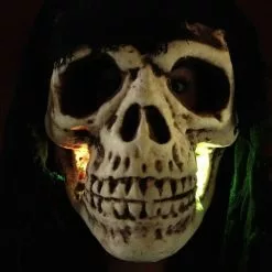 Costume Giant Led Skull + Cape 7 Costume Giant Led Skull + Cape -J. Valentine Catalog Soldes deguisement halloween crane geant cape 2