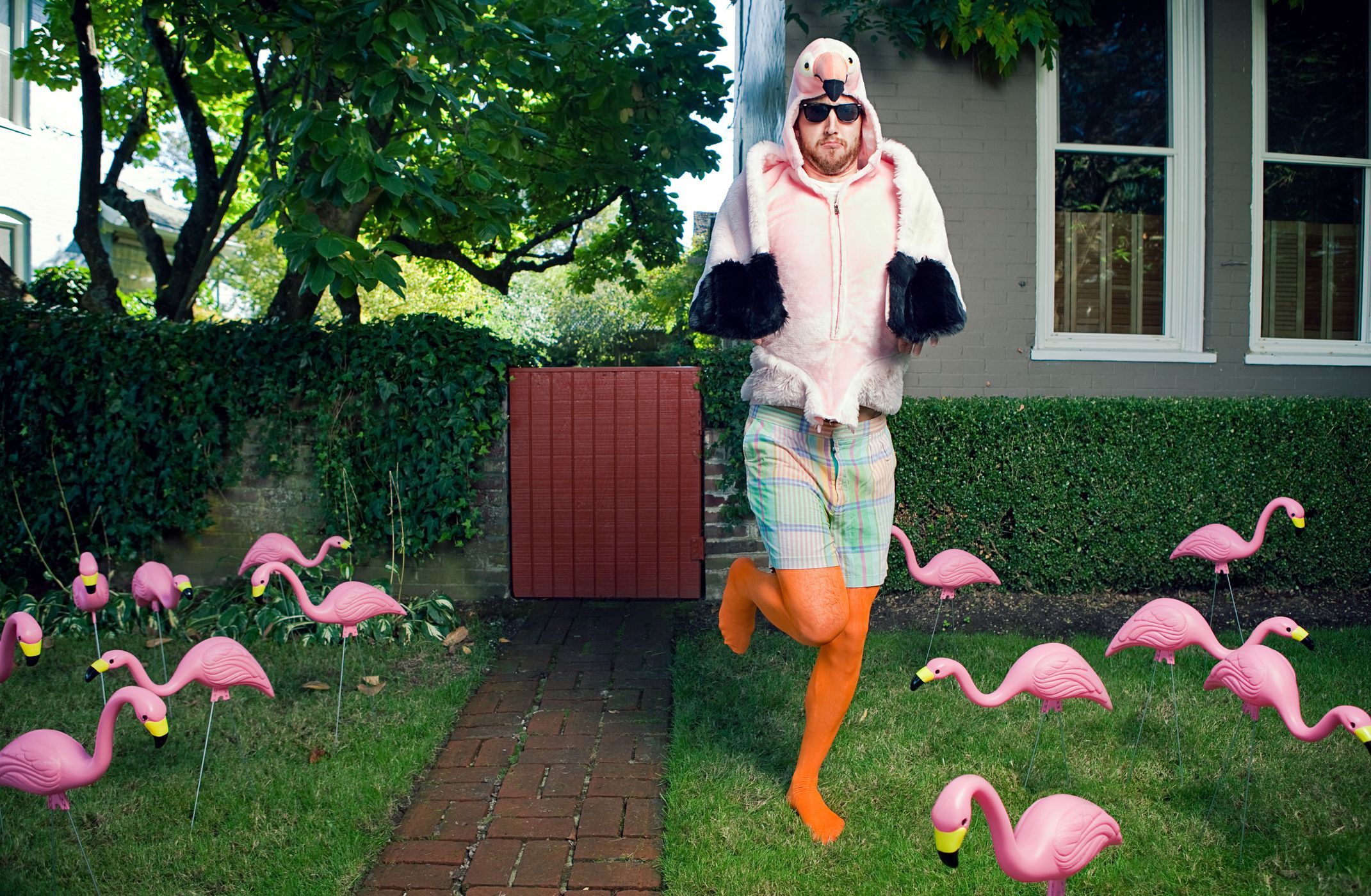 Devant -J. Valentine Catalog Soldes funny halloween costumes flamingo man 1665693498